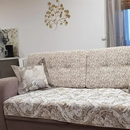 Olympus Plaza - & Indoor Pool 4*