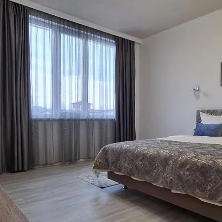 Olympus Plaza - & Indoor Pool 4*