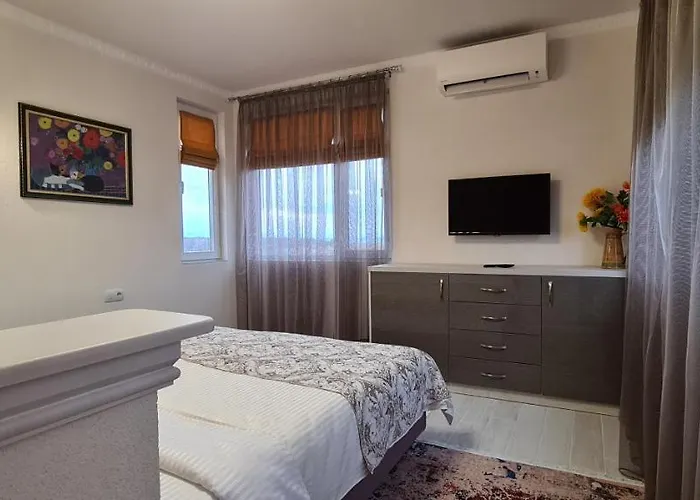 Olympus Plaza - & Indoor Pool 4* Кранево