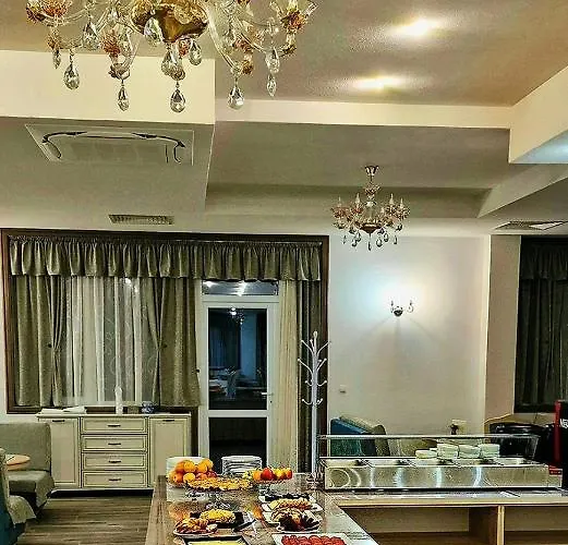 Olympus Plaza - & Indoor Pool Отель 4*