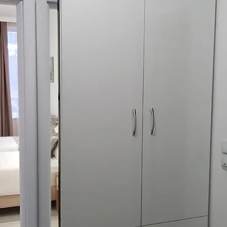 Olympus Plaza - & Indoor Pool 4*