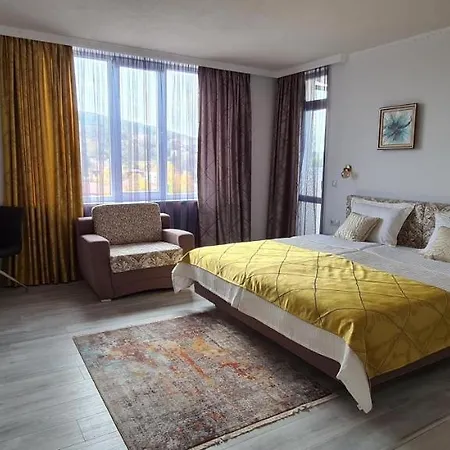 Olympus Plaza - & Indoor Pool Hotel