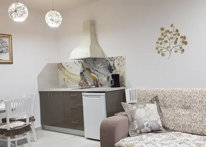 Olympus Plaza - & Indoor Pool Kranevo