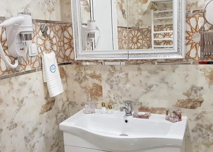 Olympus Plaza - & Indoor Pool