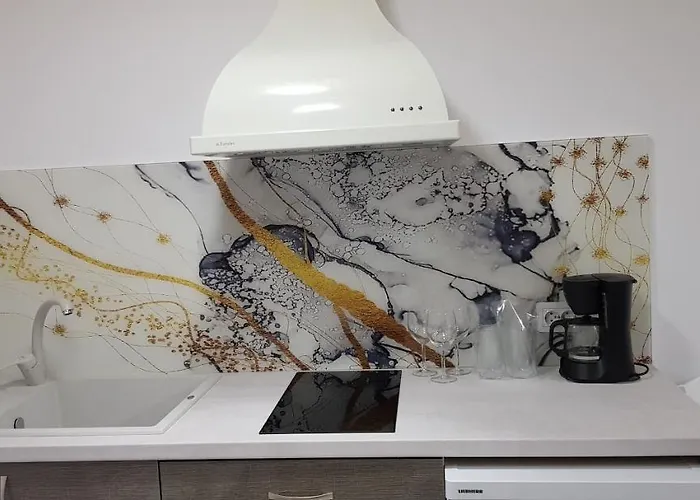 Olympus Plaza - & Indoor Pool 4*