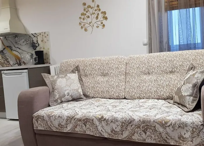 Olympus Plaza - & Indoor Pool 4*