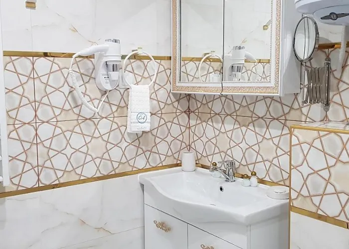 Olympus Plaza - & Indoor Pool 4*