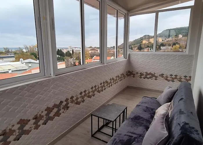 Olympus Plaza - & Indoor Pool Hotel